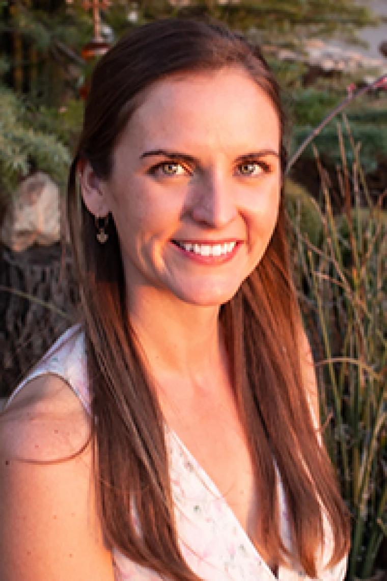 Stephanie Gasser portrait photo.